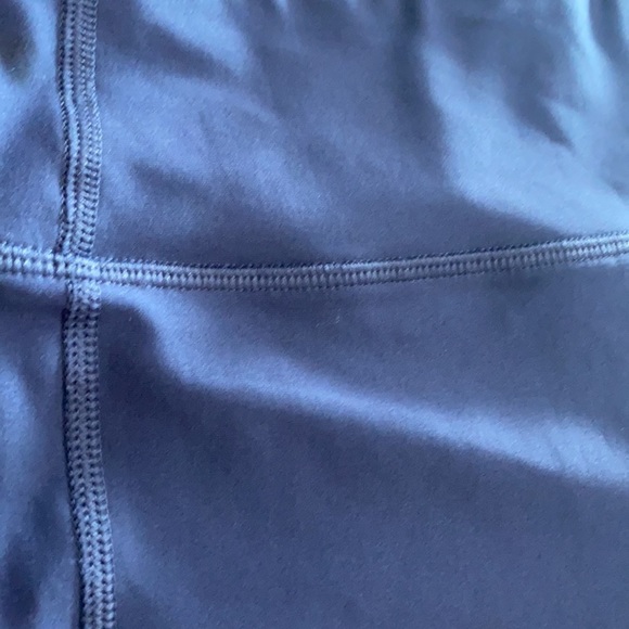 Under armour capris - Picture 3 of 5